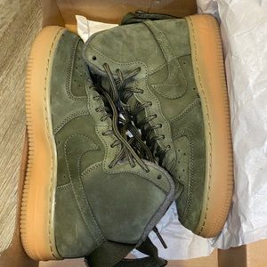 Nike Olive Green Air Force Ones 🌲